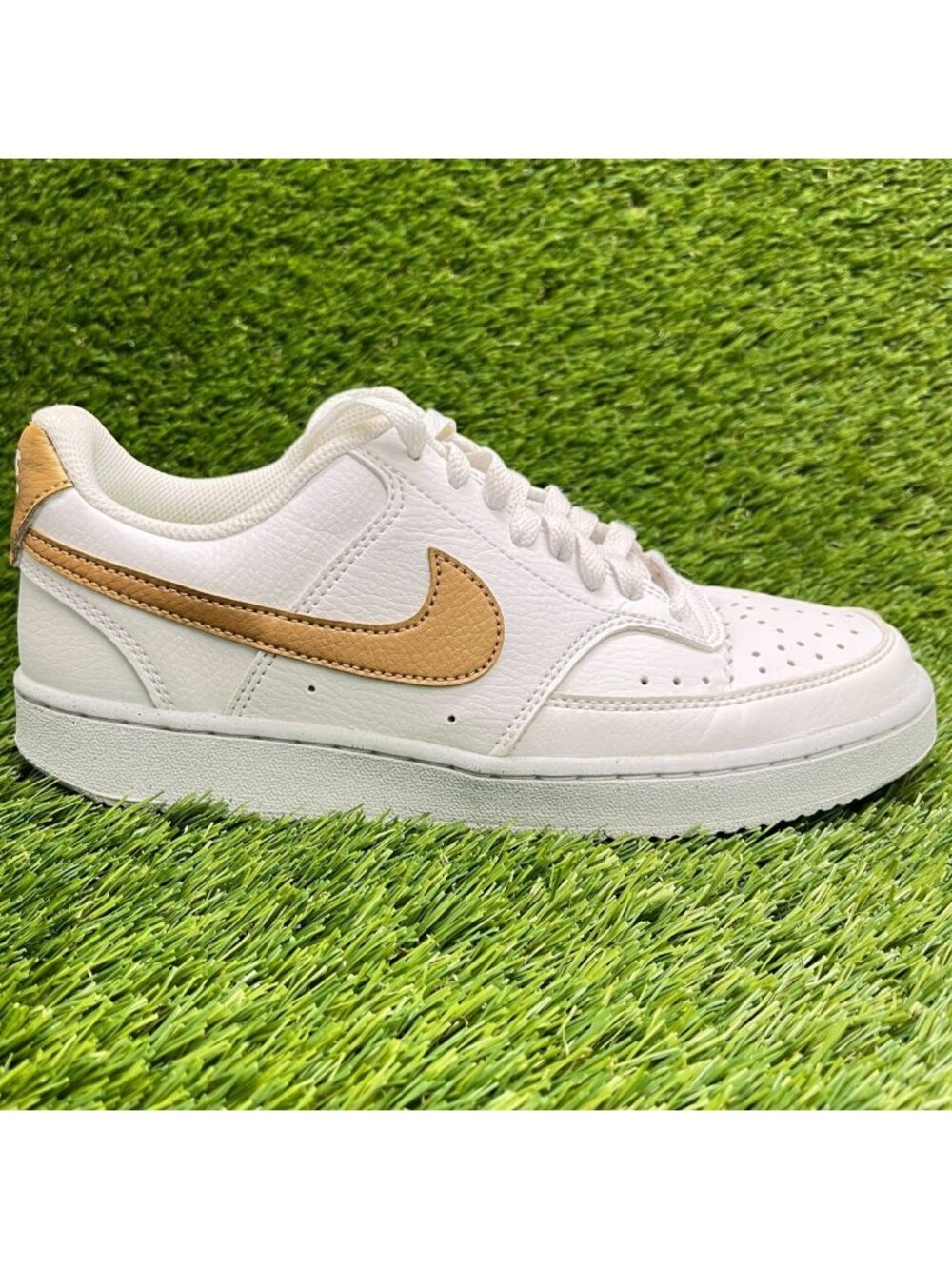 Nike Court Vision Low Next Nature Womens Size 8 White Athletic Shoes Sneakers